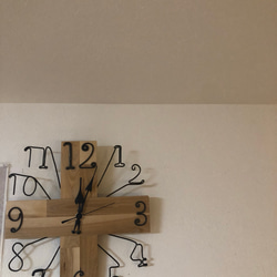 アイアン文字盤の壁掛け時計 1枚目の画像