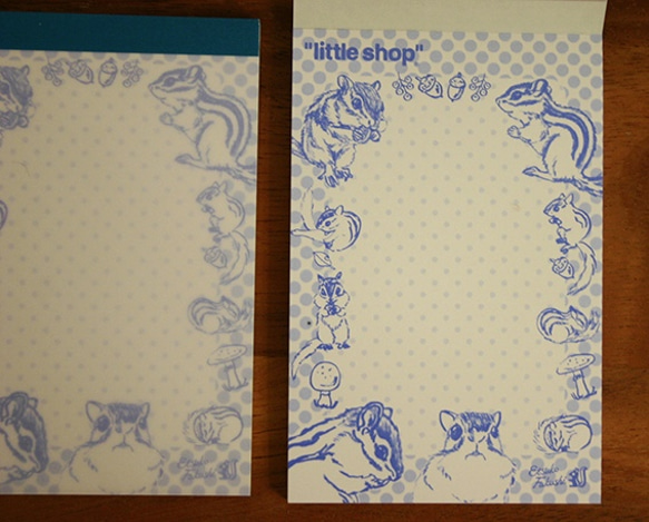 リアルでかわいいシマリスがいっぱいのメモ帳　2冊セット 3枚目の画像