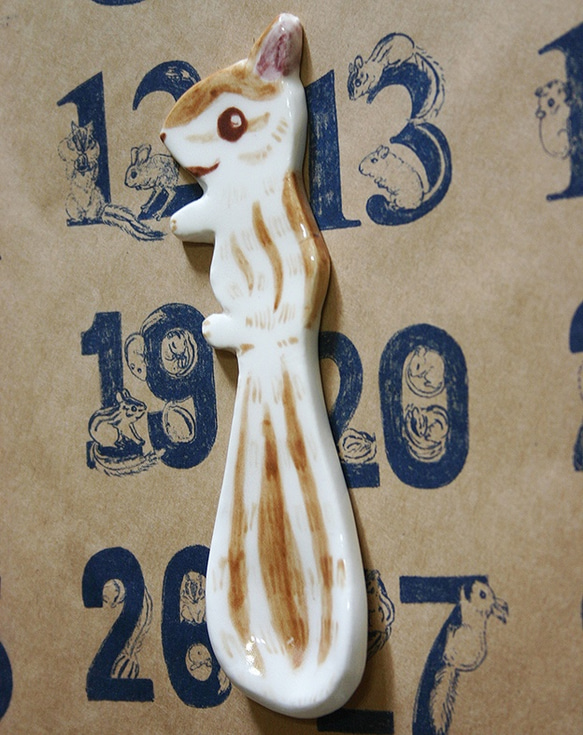 手作り陶器のスプーン　ホワイトシマリス型　1点物　陶芸 2枚目の画像