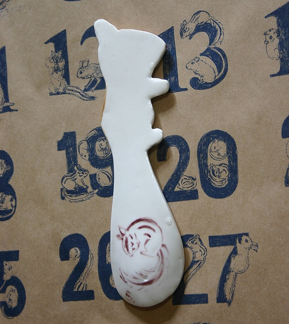 手作り陶器のスプーン　ホワイトシマリス型　1点物　陶芸 3枚目の画像