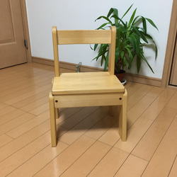 木製こども椅子 1枚目の画像