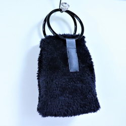 丸ハンドルのファーバッグ（ショルダーストラップ付き）：濃紺 5枚目の画像