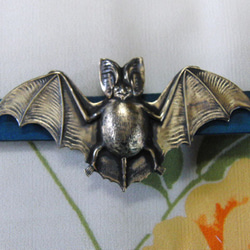 真鍮ブラス製　蝙蝠(こうもり)大型帯留め　着物や浴衣の帯締め飾り・ブレスレット飾りに 1枚目の画像