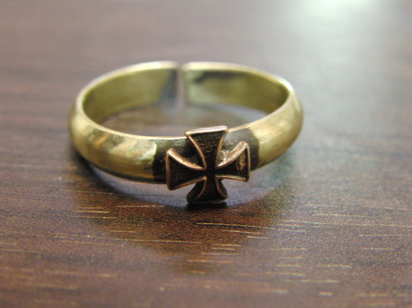 アイアンクロス真鍮ブラスリング 大きいサイズ可能 サイズ1号～40号