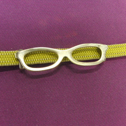 真鍮ブラス製 個性の出るメガネ型の帯留め　着物や浴衣の帯締め・チョーカー/ブレスレットに 1枚目の画像