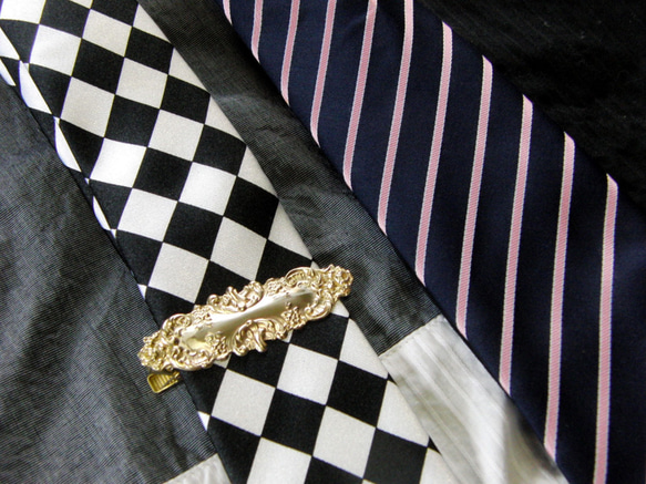 真鍮ブラス製　レトロゴシックデザインネクタイピン(タイバー)1個　ネクタイ・ポケットの飾りに 5枚目の画像