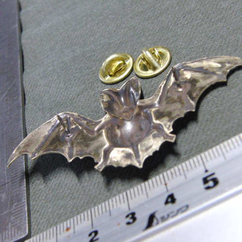 真鍮ブラス製 蝙蝠/コウモリ型ピンズブローチ 結婚式・成人式など