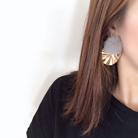 ファー earring・pierce 3枚目の画像