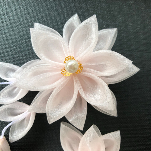 アミー様オーダー つまみ細工 featured＊Congratulations！… @nocorino_ ・ あなたのつまみ