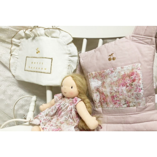 ドールキャリア　オーダーページ　リバティ 受注制作】ドールキャリア 人形用抱っこ紐 3歳〜6歳サイズ ポケット