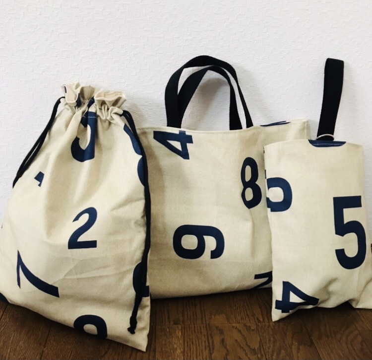 ★入園、入学★レッスンバッグ、お着替え袋、シューズ袋セット　帆布　★2色あり