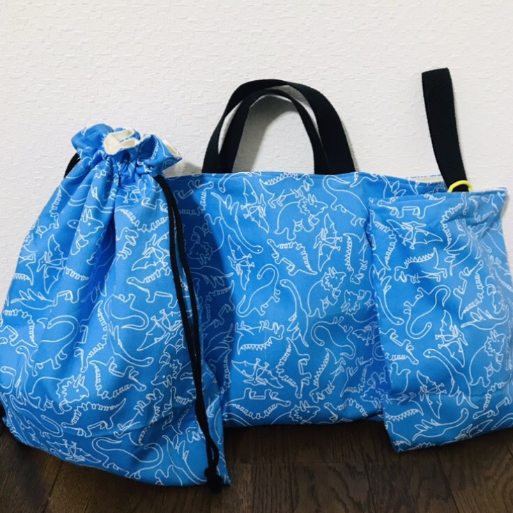 恐竜のお着替え Ｂ