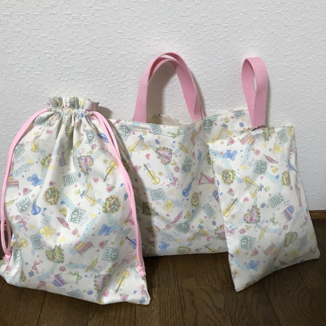 ★入園、入学★レッスンバッグ、お着替え袋、シューズ袋セット ★色違いあり