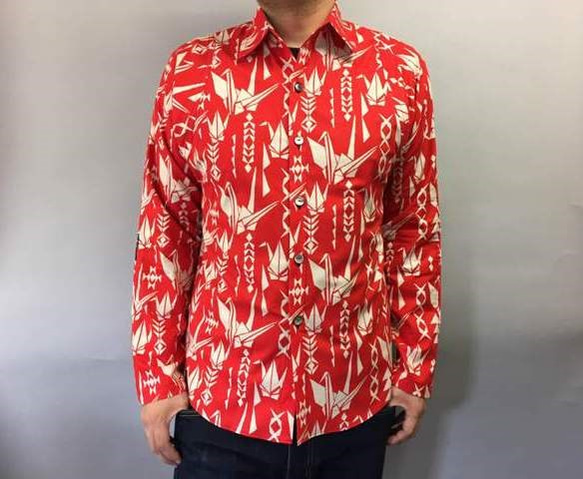 長袖和柄シャツ（折鶴模様）朱赤 1枚目の画像