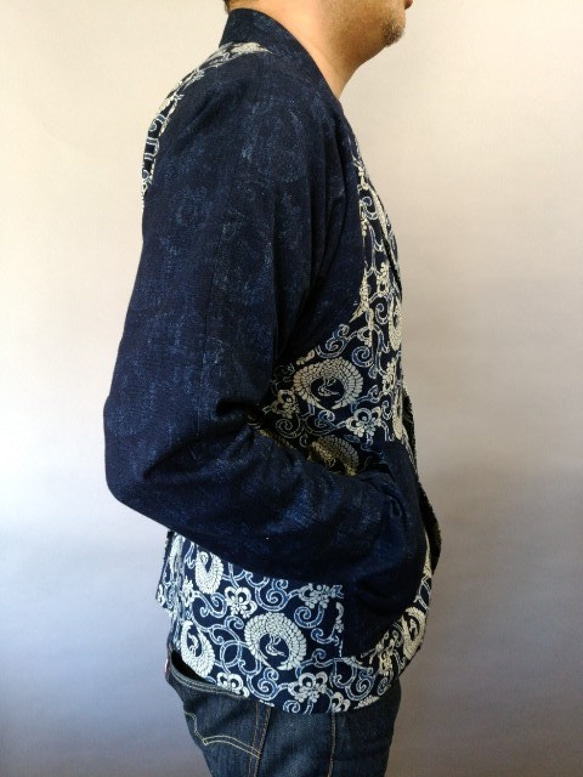 吉兆藍木綿テーラードジャケット（唐草鶴紋様）袖・衿裏使い 2枚目の画像