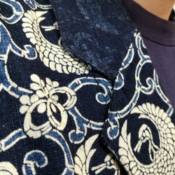 吉兆藍木綿テーラードジャケット（唐草鶴紋様）袖・衿裏使い 4枚目の画像