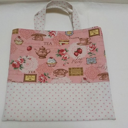 入園入学グッズ4点セット いちご花柄 入園入学グッズ4点セット いちご花柄