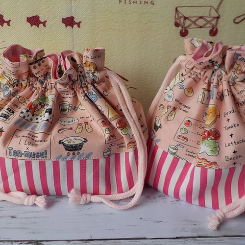 おにぎり エビフライ ☆お弁当袋 コップ袋 ハンドメイド 巾着 お弁当袋・コップ袋☆2点セット おにぎり☆ピンク 弁当袋 Tinto_39