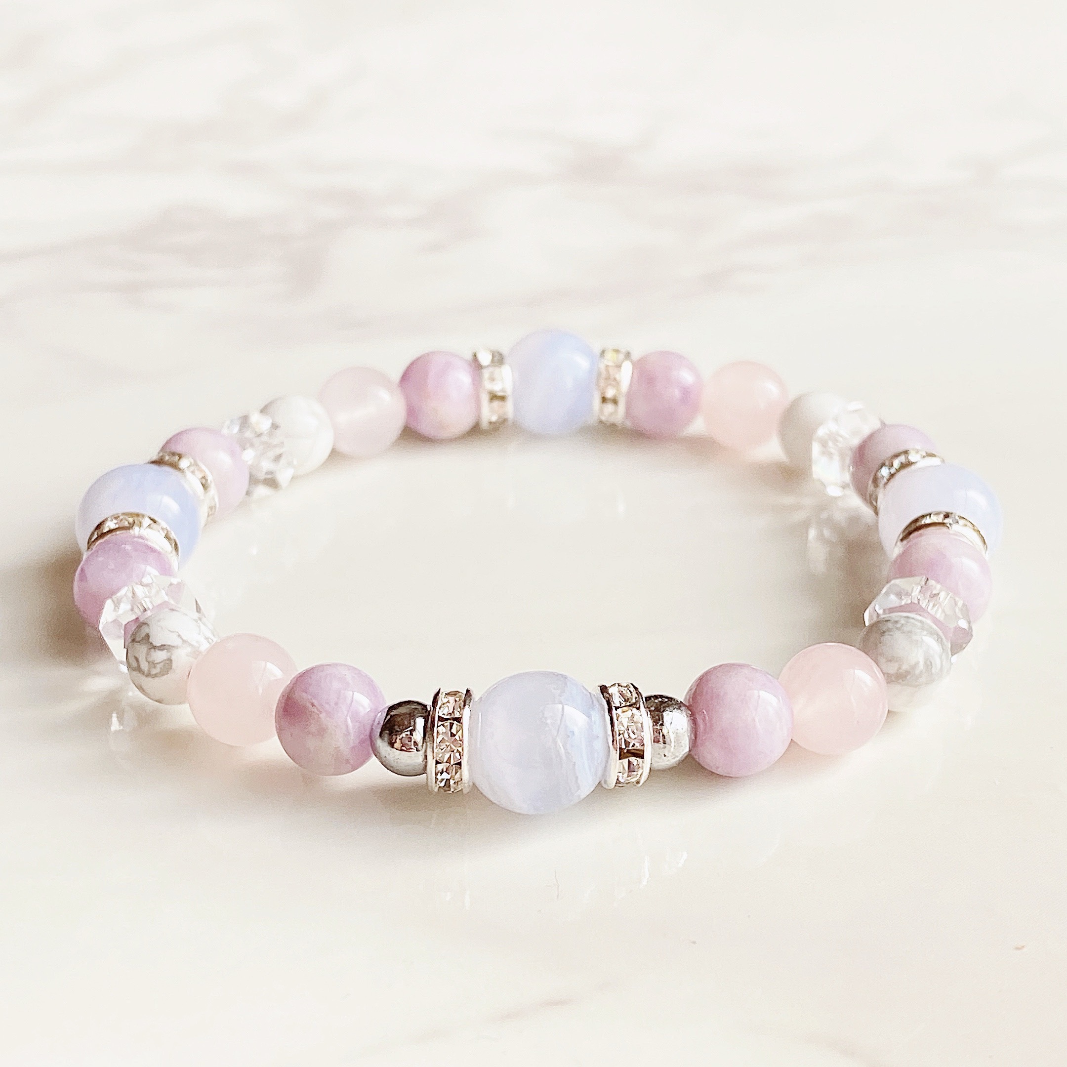 ✦【再販30点以上】穏やかな心で人と調和する天然石ブレスレット｜ブルーレースアゲート・アメジスト No.283