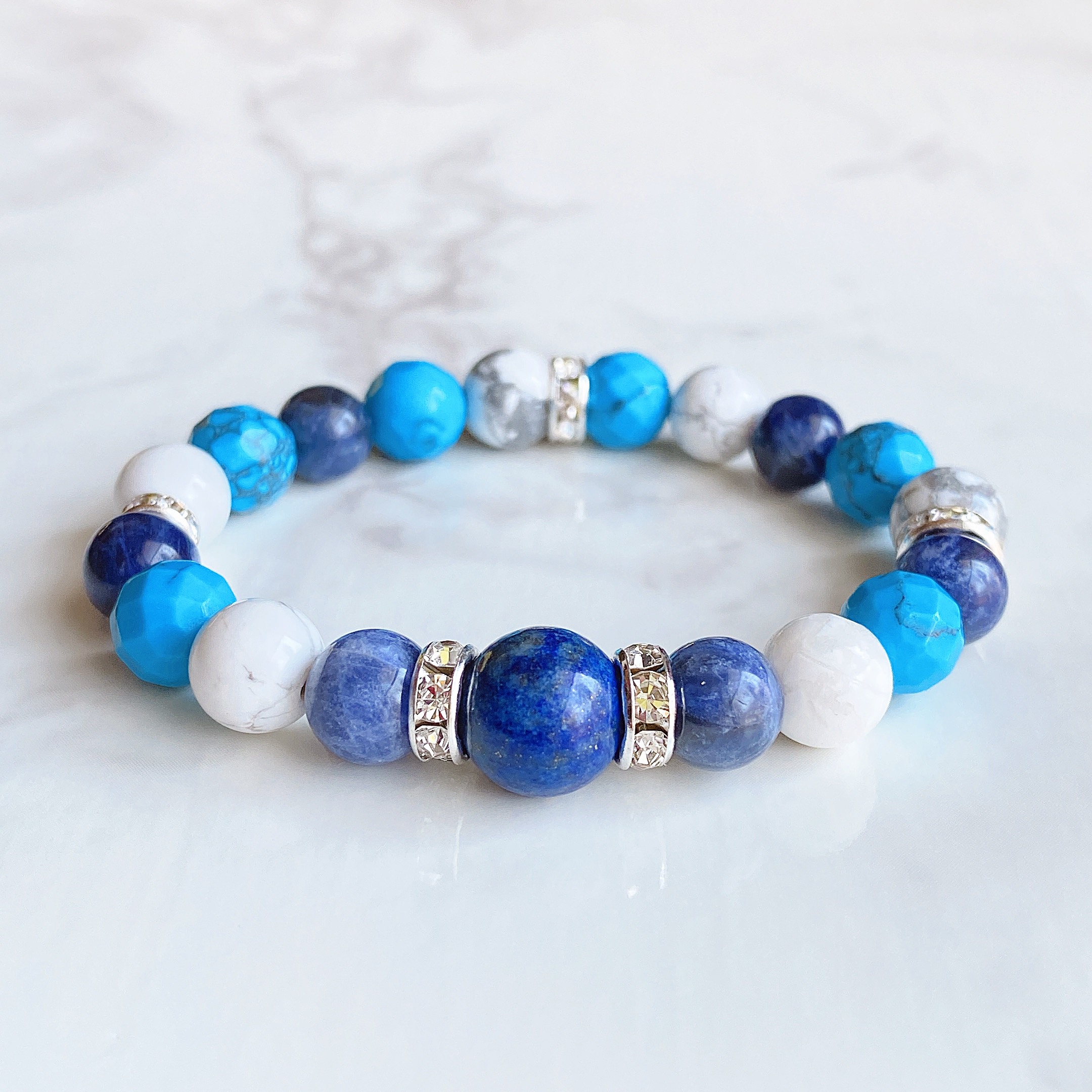 ✦転職を前向きに支える 天然石ブレスレット｜ラピスラズリ・ソーダライト・ハウライトトルコ・ハウライト No.326