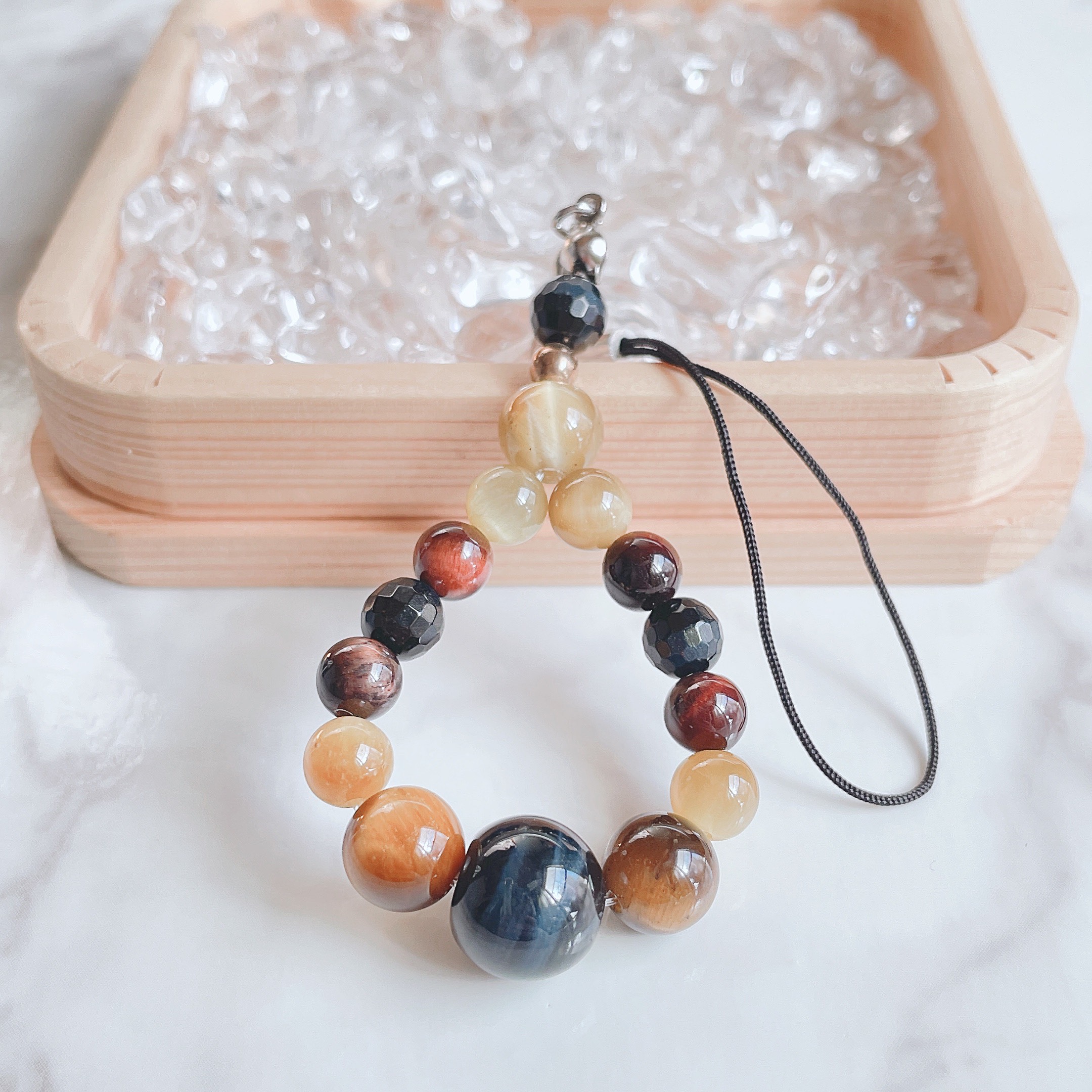 ✦意志を貫き前へ進む 天然石ストラップ｜4種のタイガーアイ（虎目石）・水晶 No401S