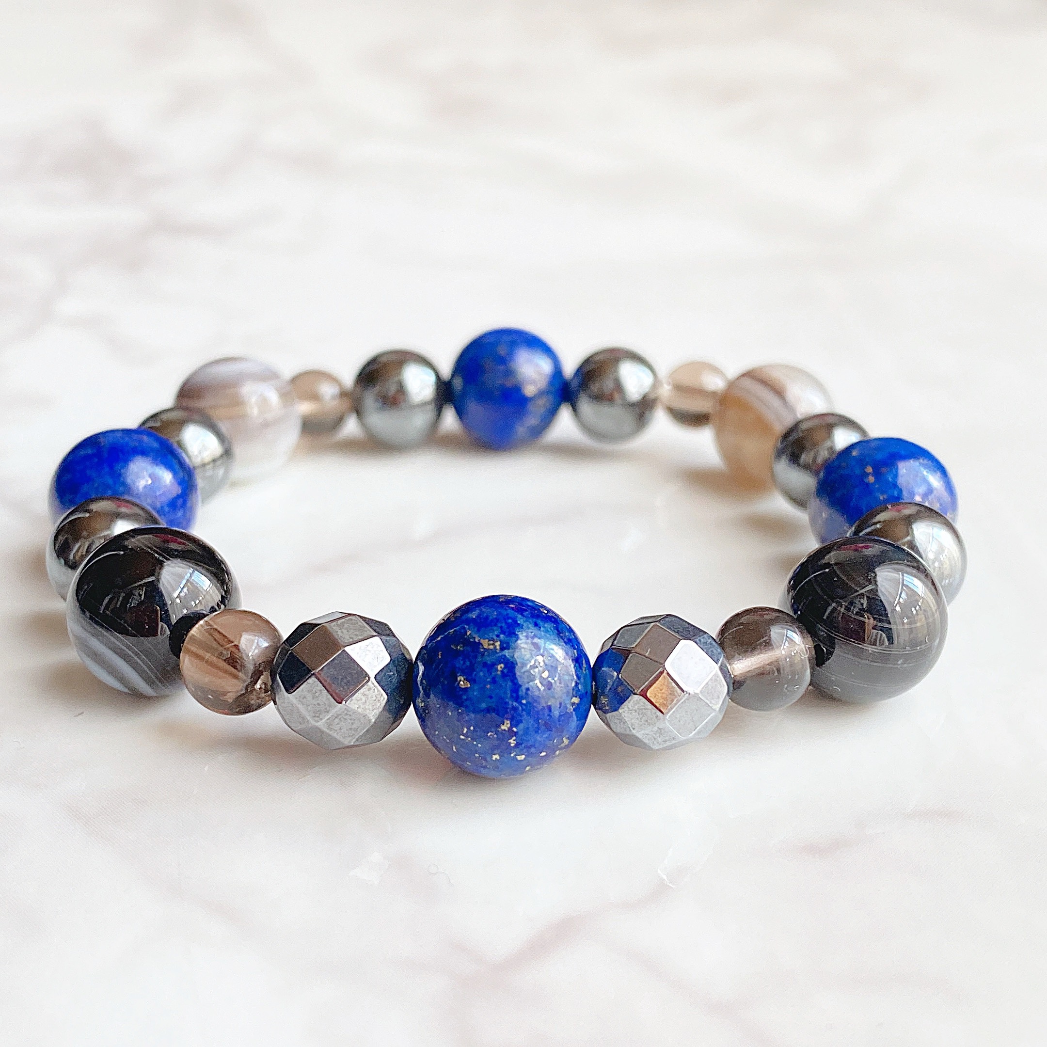 ✦静かな力で心を整える 天然石ブレスレット｜ラピスラズリ・テラヘルツ・天眼石・ヘマタイト・スモーキー No.146