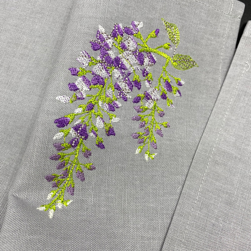 オーダー承ります】愛らしいすずらん刺繍テーブルクロス お色9 オーダー承ります】愛らしいすずらん刺繍テーブルクロス お色9
