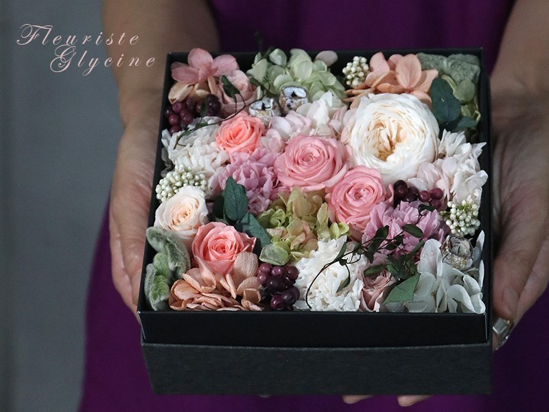 ナチュラルシックなボックスアレンジメント　オレンジ　プリザーブドフラワー