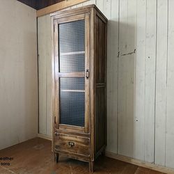 アンティークテイスト キャビネット 観音開き扉 収納棚 収納4段 商品