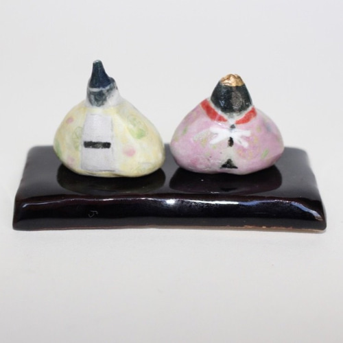 ひな人形】 【豆雛】 【ひなまつり】小さな陶のおひなさま 金彩