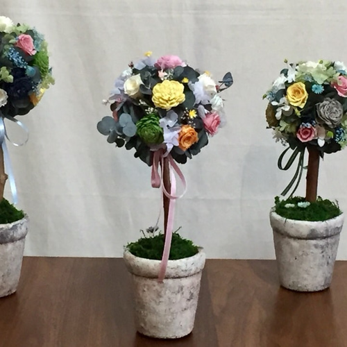 お花のトピアリー プリザーブドフラワー qualia 通販 4008065｜Creema