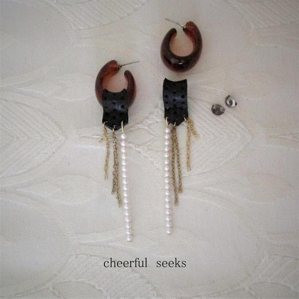 ２wayべっ甲風charm　pierced＆Leather＆pearl ０１ 1枚目の画像