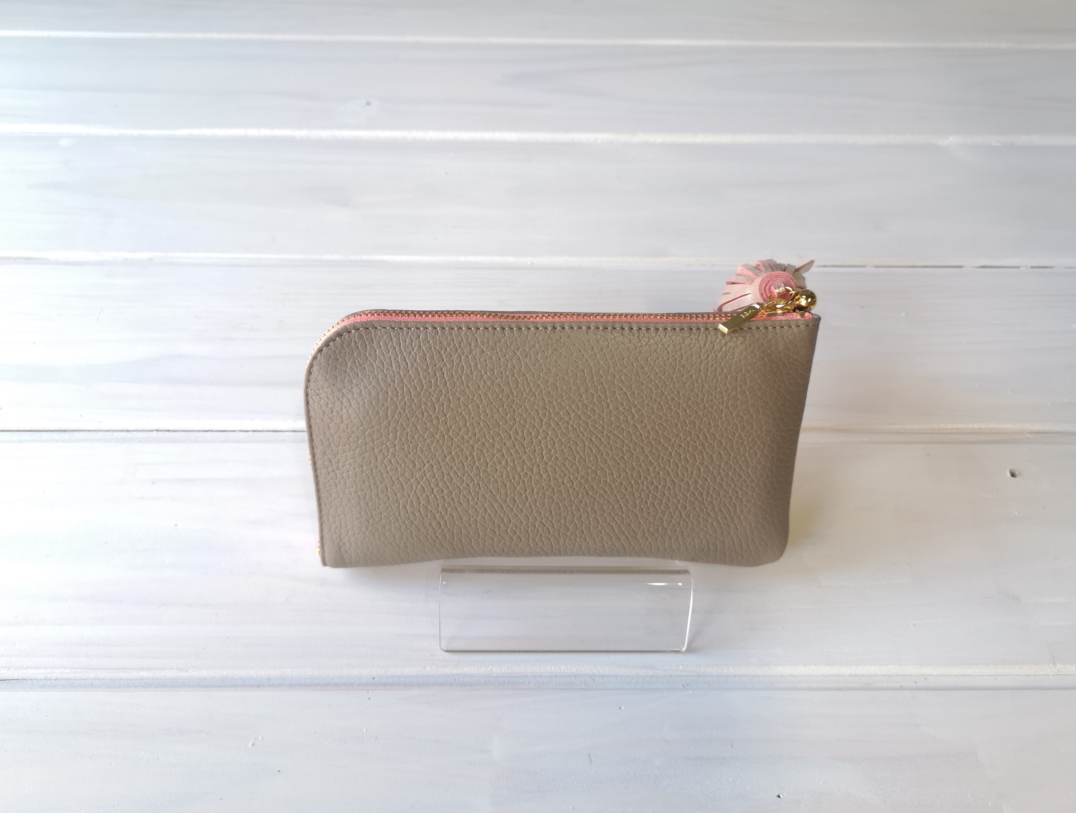 【受注生産】☆使いやすくてコンパクト☆長財布『coronコロン』milk beigeミルクベージュ　シボモデル