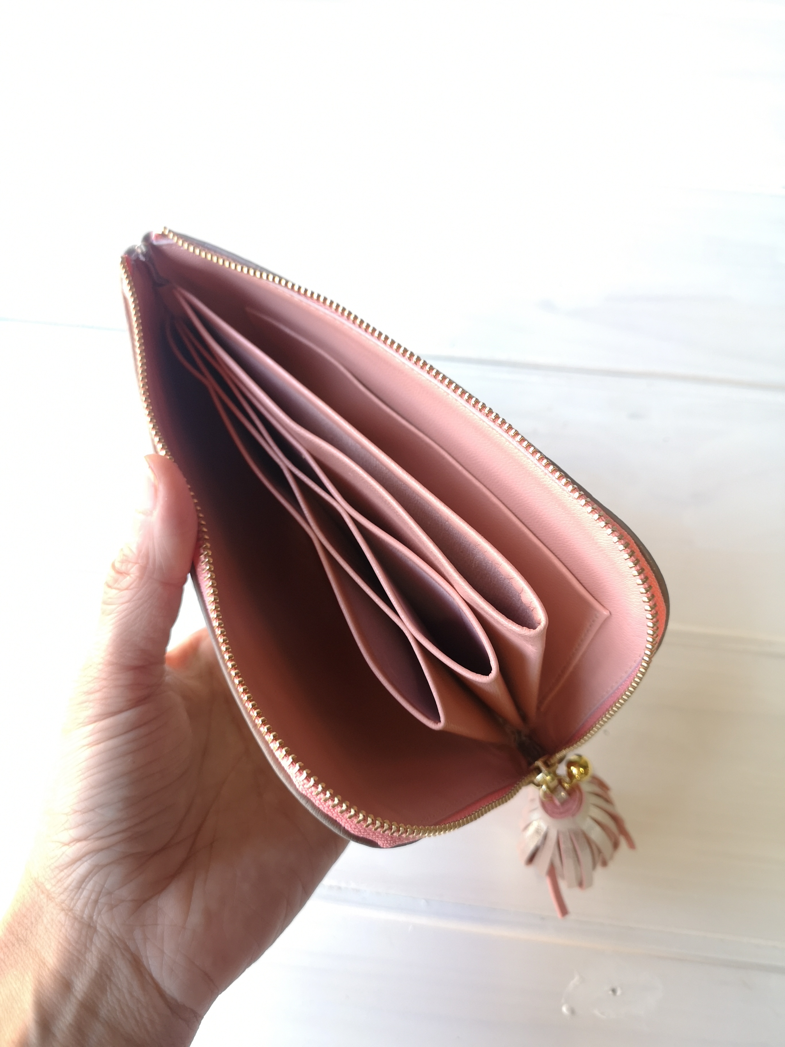 【受注生産】☆使いやすくてコンパクト☆長財布『coronコロン』milk beigeミルクベージュ　シボモデル