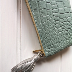 【2025年人気No,4】使い安くてコンパクト☆L字ファスナー長財布『coronコロン』ライトブルーグリーン 4枚目の画像