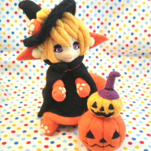 よ*か様 羊毛フェルト　ハロウィン　魔女の女の子 ハロウィン【魔女の女の子】羊毛フェルト かぼちゃ 置物飾り