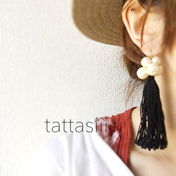 タッセルpierced earrings[墨] 4枚目の画像