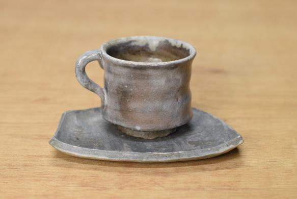 小さめのカップ＆ソーサー(Cw-006) 4枚目の画像
