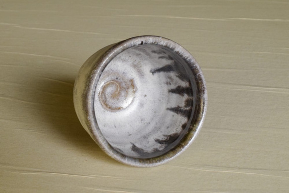 白がにじむカップ(Aw-018) 3枚目の画像