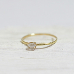 18k gold ring 〜小さな天然石〜 　ｽﾓｰｸﾊｰｷﾏｰ 1枚目の画像