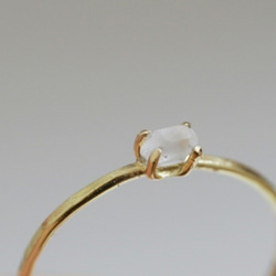 18k gold ring 〜小さな天然石〜 　ｽﾓｰｸﾊｰｷﾏｰ 3枚目の画像