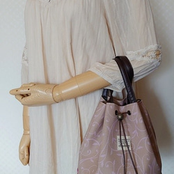2wayショルダー巾着バッグ　ボタニカル柄×ピンク 6枚目の画像