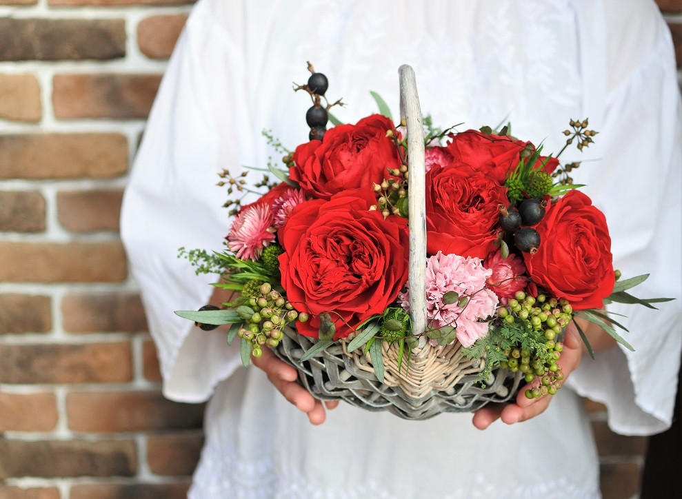 ローズたっぷりバスケット　プリザーブドフラワー　バラ　赤