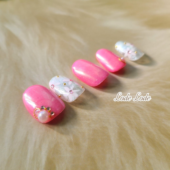 春季指甲緞粉色 第4張的照片