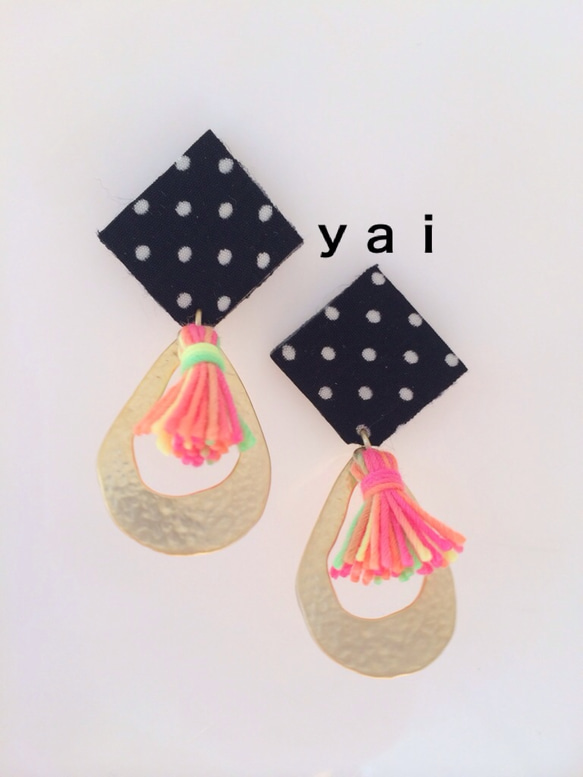 ♢♦︎ｙａｉ♦︎♢black×neonカラフルピアス✴︎ 2枚目の画像