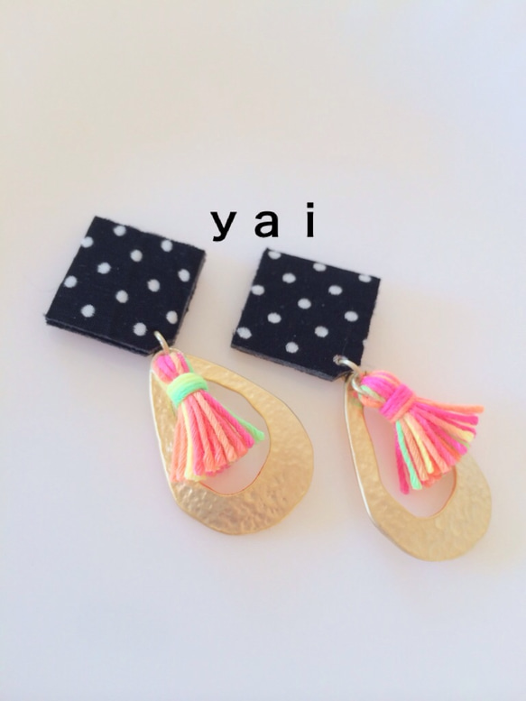 ♢♦︎ｙａｉ♦︎♢black×neonカラフルピアス✴︎ 3枚目の画像