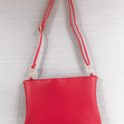 美品✨ ヒロフ　ハンドバッグ　ポシェット　サコッシュ　ロゴ刻印　赤　レッド 新作 本革 赤いポシェット サコッシュ サコッシュ GIN6SAGA 通販