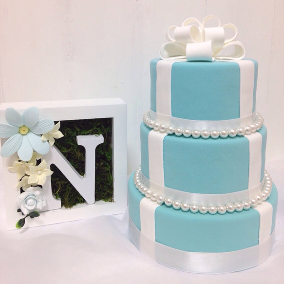 ティファニーブルーのリングピロー♡ | 東京 杉並区 代官山♡ リボンとクレイケーキ マカロンタワーとお花 お稽古サロン salon de  chocolate♡ ティファニーブルー3段クレイケーキ リングピローにも クレイケーキ*ティファニーリボン