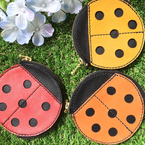 ☆てんとう虫☆本革小銭入れ♫黄♡ 小銭入れ・コインケース mica
