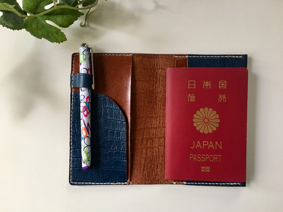 パスポートケース☆藍×キャメル♬ 1枚目の画像